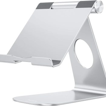 Adjustable tablet stand